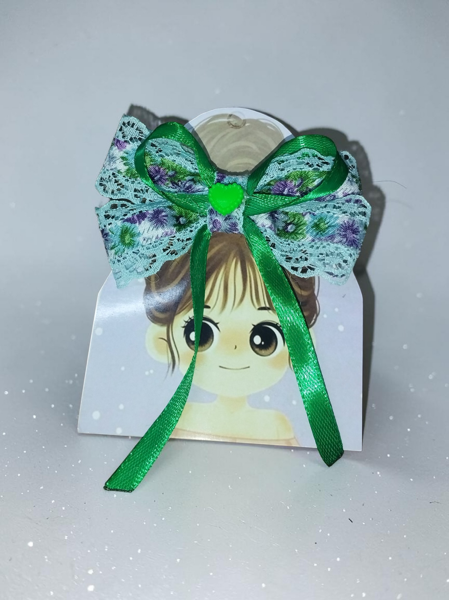 Green Bow Clip