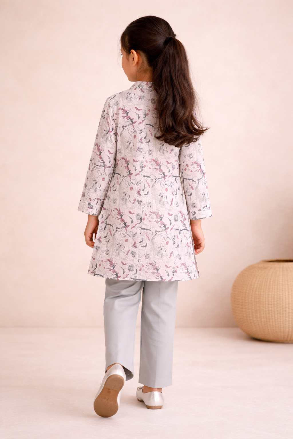 White Floral Print Kurta Set (Casual Wear)